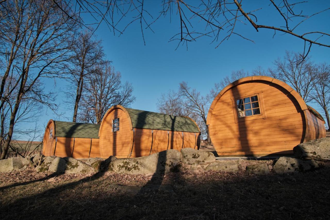Viking Houses Strnadovsky Mlyn Jesenice  Esterno foto